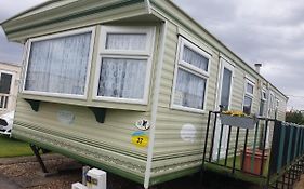 2 Bed 37 Highbury Ingoldmells Skegness Caravan